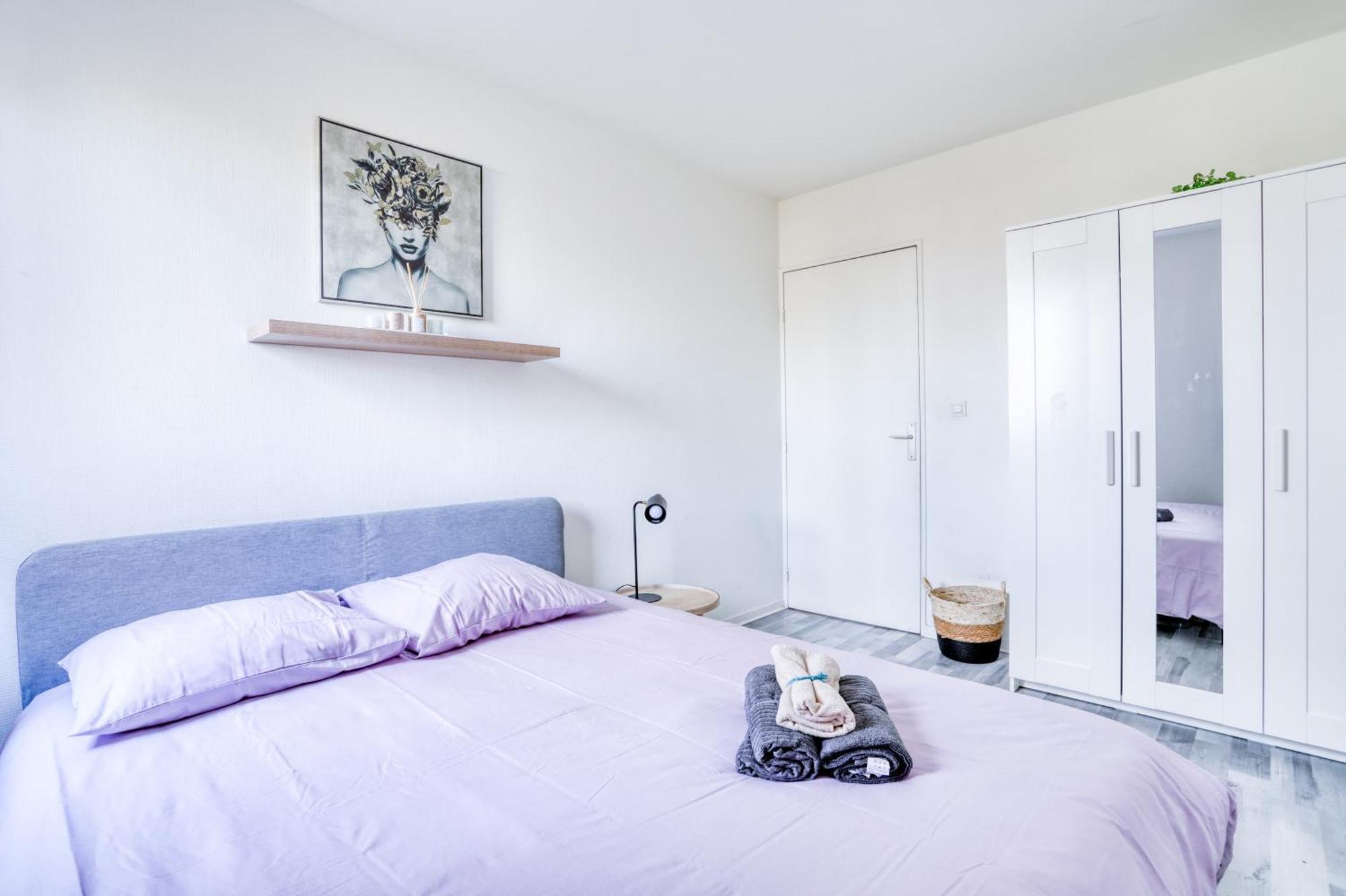 Le Warm Cocon - Spacieux T3 - 5 Personnes - Wifi Et Parking Рони-су-Боа Екстериор снимка